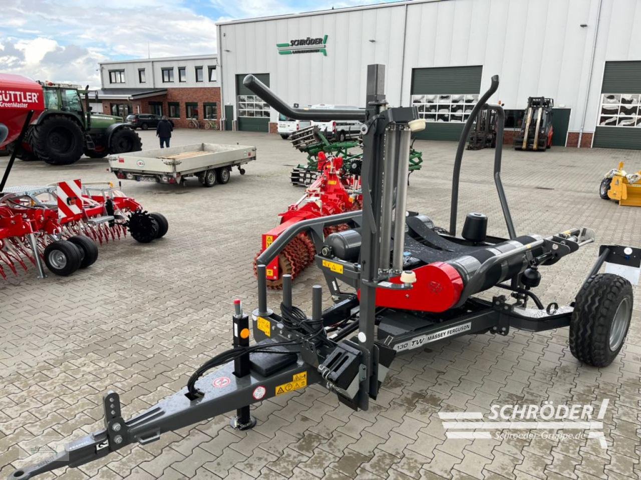 Ballenwickler Türe ait Massey Ferguson TW 130, Neumaschine içinde Wildeshausen (resim 1)