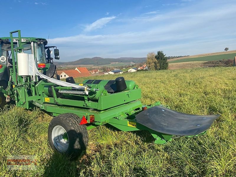 Ballenwickler typu PRONAR Z 245, Neumaschine v Ostheim/Rhön (Obrázok 2)