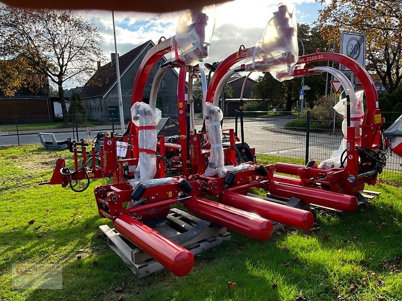 Ballenwickler Türe ait Vicon BW 2250, Neumaschine içinde Geestland OT Neuenwalde (resim 2)