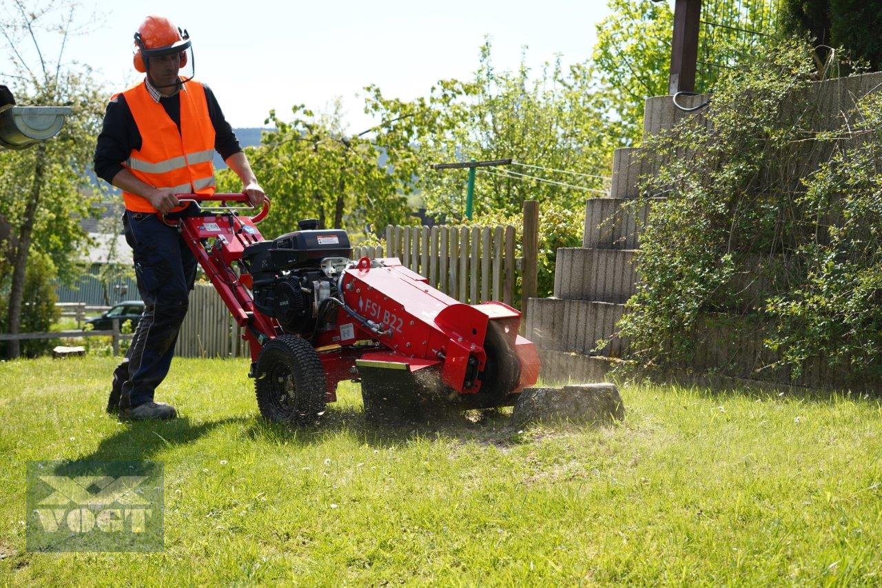 Baumstumpffräse des Typs FSI B22 Stubbenfräse /Wurzelfräse mit Benzinmotor und Radantrieb, Neumaschine in Schmallenberg (Bild 13)