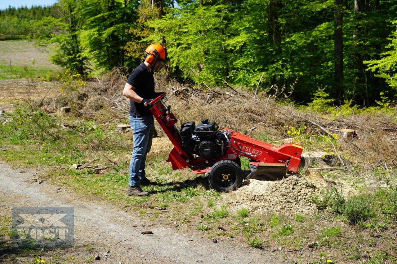 Baumstumpffräse des Typs FSI B22 Stubbenfräse /Wurzelfräse mit Benzinmotor und Radantrieb, Neumaschine in Schmallenberg (Bild 17)