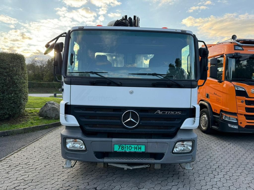 Betonpumpe van het type Sonstige Mercedes Benz Actros 2636 6x4 with Schwing 31XT P 2023 31m Concrete Pump, Gebrauchtmaschine in Velddriel (Foto 7)