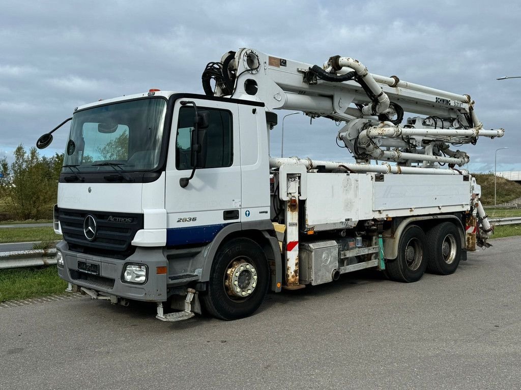 Betonpumpe van het type Sonstige Mercedes Benz Actros 2636 6x4 with Schwing 31XT P 2023 31m Concrete Pump, Gebrauchtmaschine in Velddriel (Foto 1)