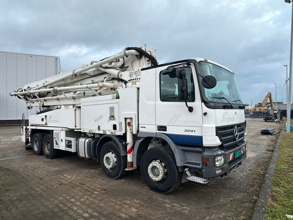 Betonpumpe typu Sonstige Mercedes Benz Actros 3241 8x4/4 with Putzmeister BSF42-4 16 42m pump, Gebrauchtmaschine w Velddriel (Zdjęcie 7)