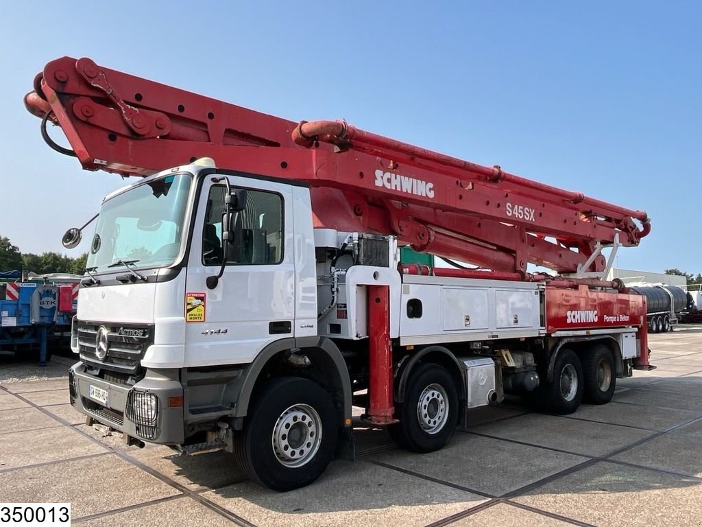 Betonpumpe van het type Sonstige Mercedes Benz Actros 4144 8x4, Schwing S 45 SX, Remote, EPS, Gebrauchtmaschine in Ede (Foto 3)