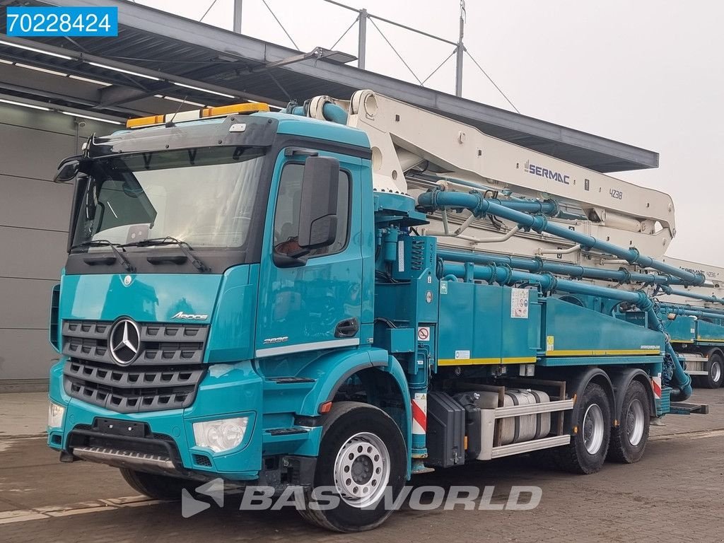 Betonpumpe des Typs Sonstige Mercedes Benz Arocs 2836 6X4 38mtr Sermac 4Z38 pump Big-Axle steelsuspension E, Gebrauchtmaschine in Veghel (Bild 2)