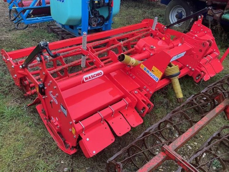 Bodenfräse du type Maschio U230, Gebrauchtmaschine en les hayons (Photo 1)