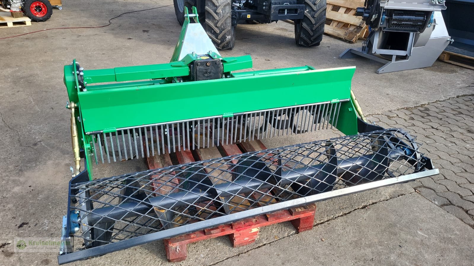 Bodenfräse del tipo Sonstige Bodenumkehrfräse 165 + Nachlaufgitterwalze + inkl. Zapfwelle Umkehrbodenfräse, Neumaschine In Feuchtwangen (Immagine 3)