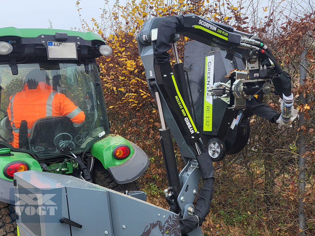 Böschungsmähgerät du type Greentec SCORPION 330-4Plus Heckenmulcher /Auslegemulcher inkl. Heckenmulcher RC132, Neumaschine en Schmallenberg (Photo 5)