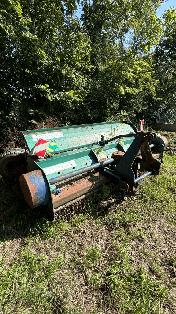 Böschungsmähgerät tip Kuhn BNG 270, Gebrauchtmaschine in CONDE SUR VIRE (Poză 1)