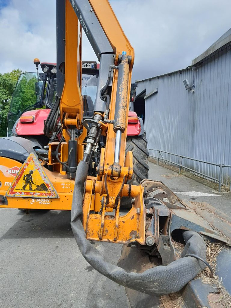 Böschungsmähgerät des Typs Kuhn EP5757SPA, Gebrauchtmaschine in LES ESSARTS (Bild 4)