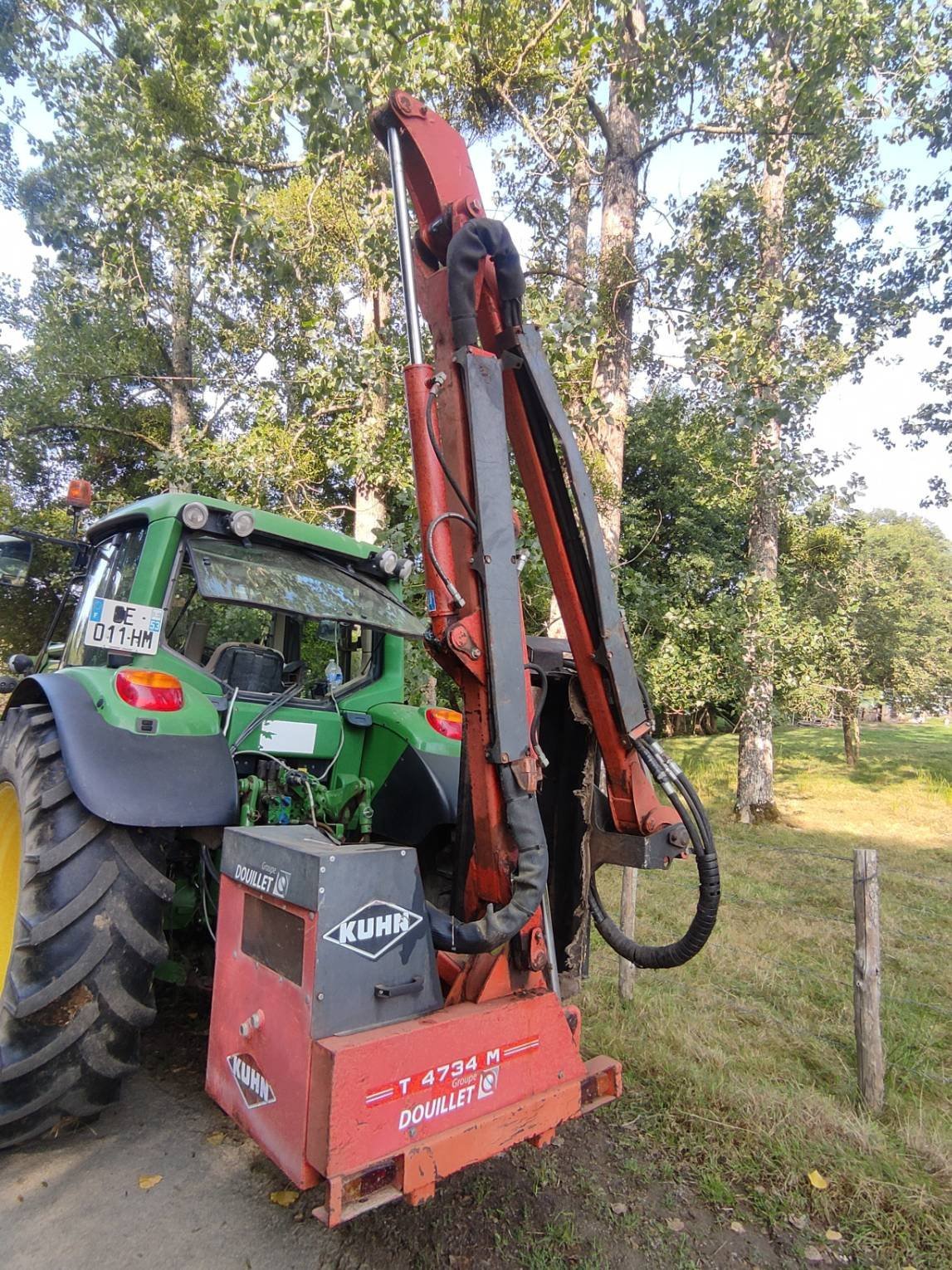 Böschungsmähgerät van het type Kuhn T4734M, Gebrauchtmaschine in Le Horps (Foto 1)