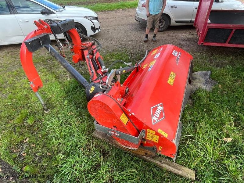 Böschungsmähgerät van het type Kuhn TBE 222, Gebrauchtmaschine in JOSSELIN (Foto 1)