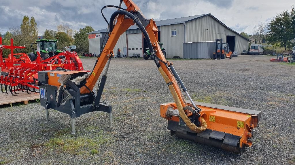 Böschungsmähgerät van het type Nicolas ORIGINE 4780, Gebrauchtmaschine in CIVENS (Foto 1)