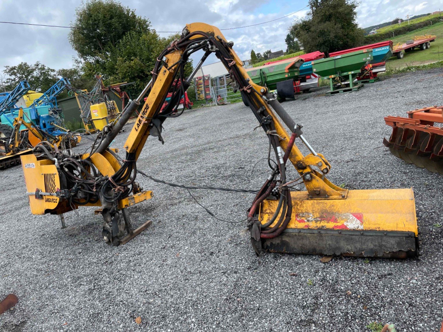 Böschungsmähgerät van het type Sonstige CALLISTO46, Gebrauchtmaschine in LA SOUTERRAINE (Foto 2)