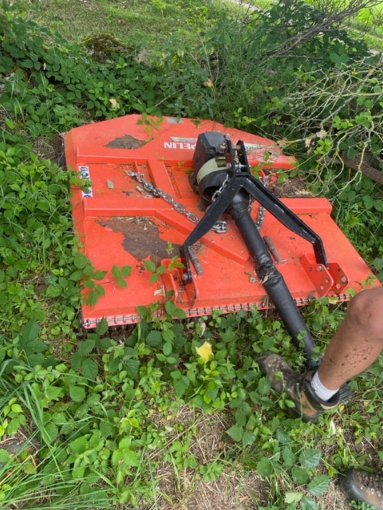 Böschungsmähgerät des Typs Zeppelin ESDTM150REFZ, Gebrauchtmaschine in VERNOUX EN VIVARAIS (Bild 3)