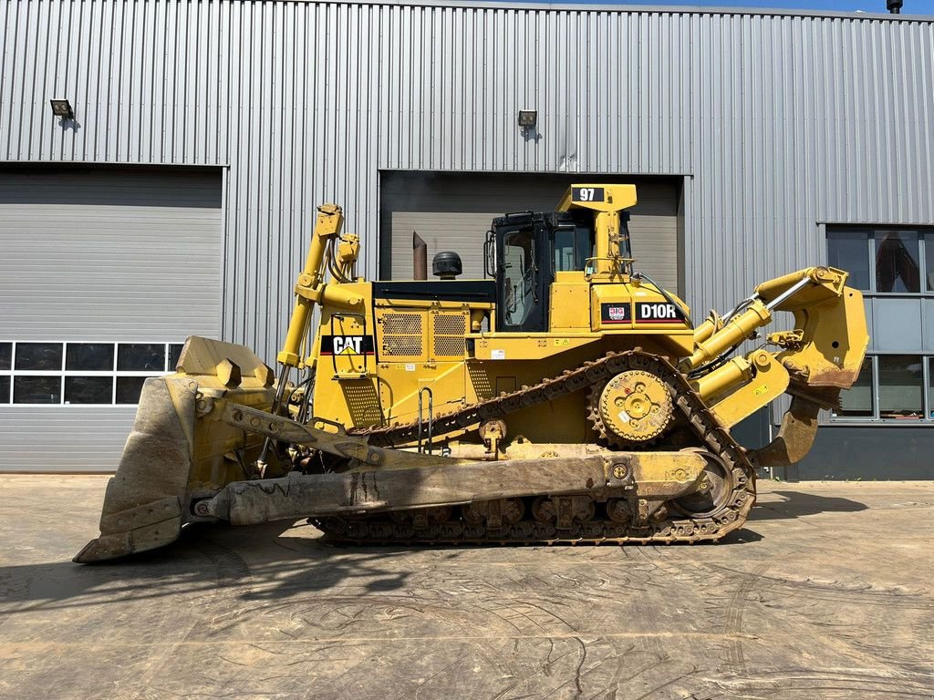 Bulldozer del tipo Caterpillar D10N - European used, Gebrauchtmaschine In Velddriel (Immagine 1)