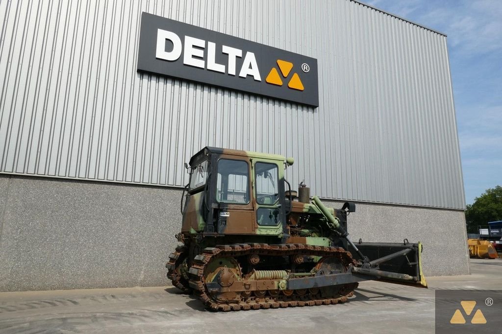 Bulldozer Türe ait Caterpillar D5B Ex-army, Gebrauchtmaschine içinde Zevenbergen (resim 5)