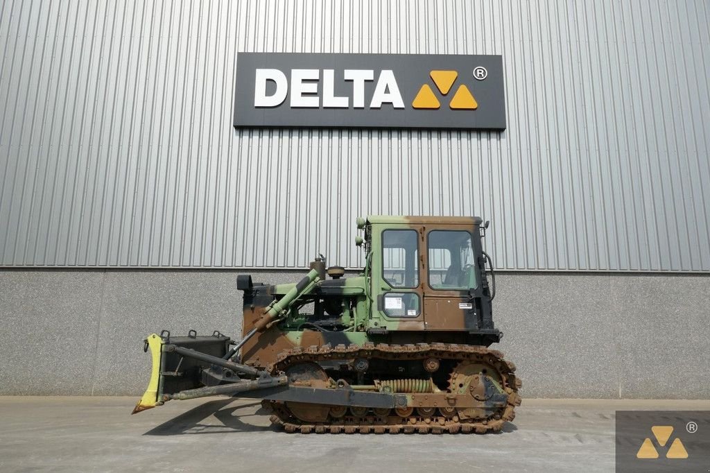 Bulldozer du type Caterpillar D5B Ex-army, Gebrauchtmaschine en Zevenbergen (Photo 1)