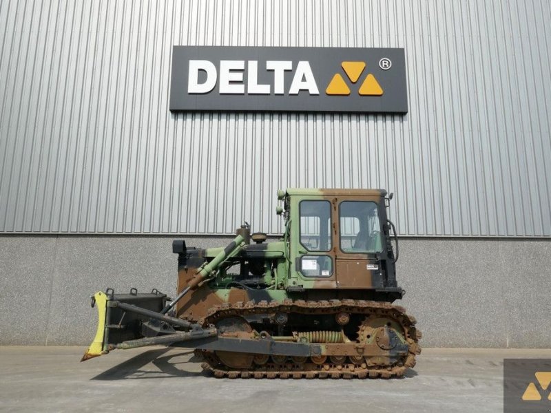 Bulldozer des Typs Caterpillar D5B Ex-army, Gebrauchtmaschine in Zevenbergen (Bild 1)