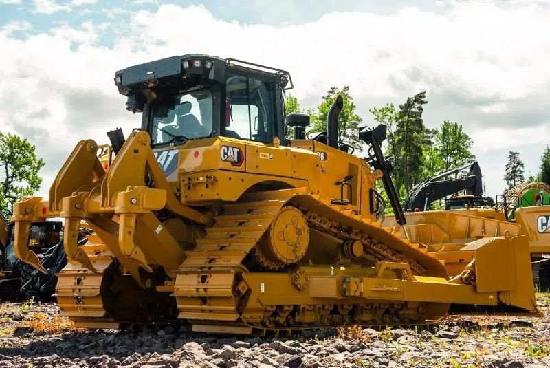 Bulldozer des Typs Caterpillar D6 LGP NEW / UNUSED MS-RIPPER EPA - CE, Gebrauchtmaschine in Marknesse (Bild 3)