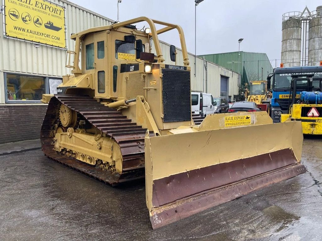 Bulldozer des Typs Caterpillar D6M LGP Dozer With Ripper Good Condition 2 Units In Stock, Gebrauchtmaschine in 'S-Hertogenbosch (Bild 5)