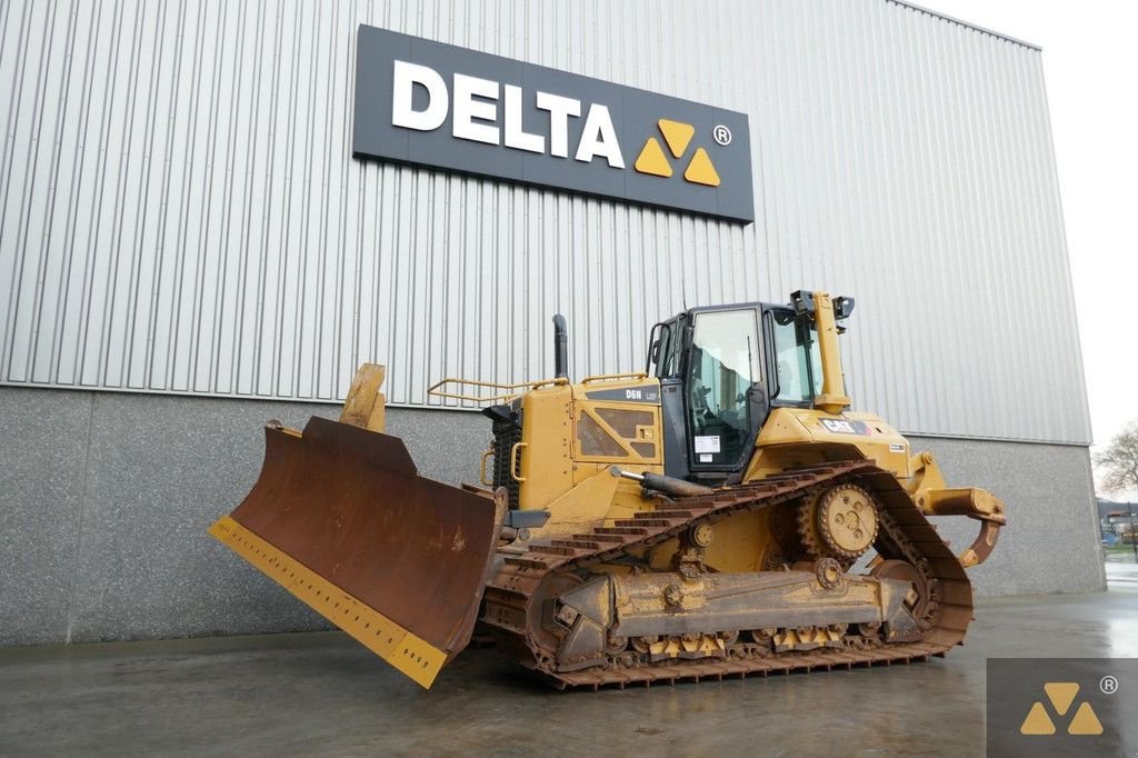 Bulldozer des Typs Caterpillar D6N LGP, Gebrauchtmaschine in Zevenbergen (Bild 10)