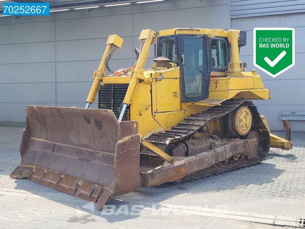 Bulldozer a típus Caterpillar D6R XL WITH RIPPER, Gebrauchtmaschine ekkor: Veghel (Kép 1)