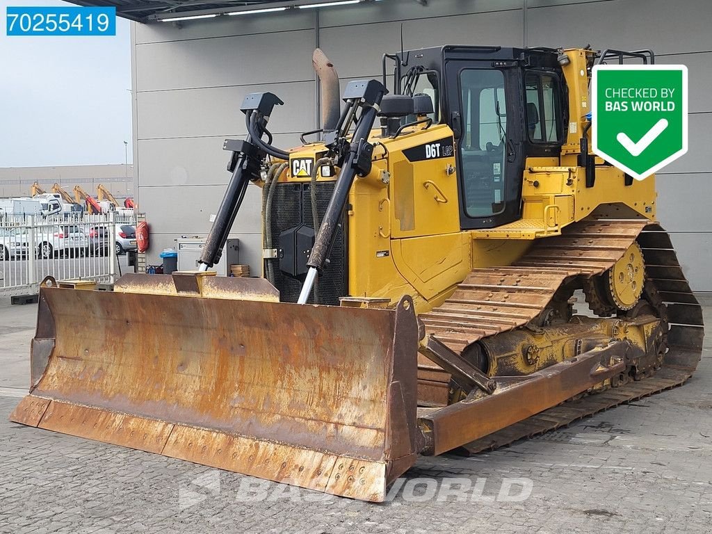 Bulldozer van het type Caterpillar D6T LGP RIPPER VALVE, Gebrauchtmaschine in Veghel (Foto 1)