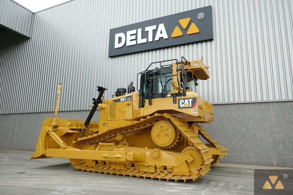 Bulldozer des Typs Caterpillar D6T LGP, Gebrauchtmaschine in Zevenbergen (Bild 7)