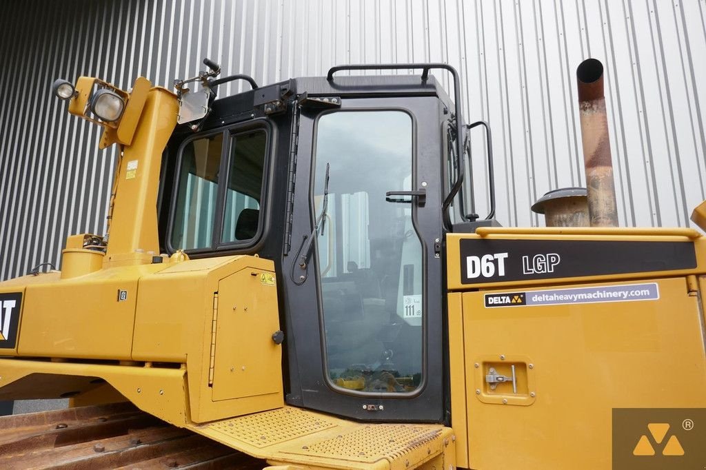 Bulldozer typu Caterpillar D6T LGP, Gebrauchtmaschine w Zevenbergen (Zdjęcie 10)