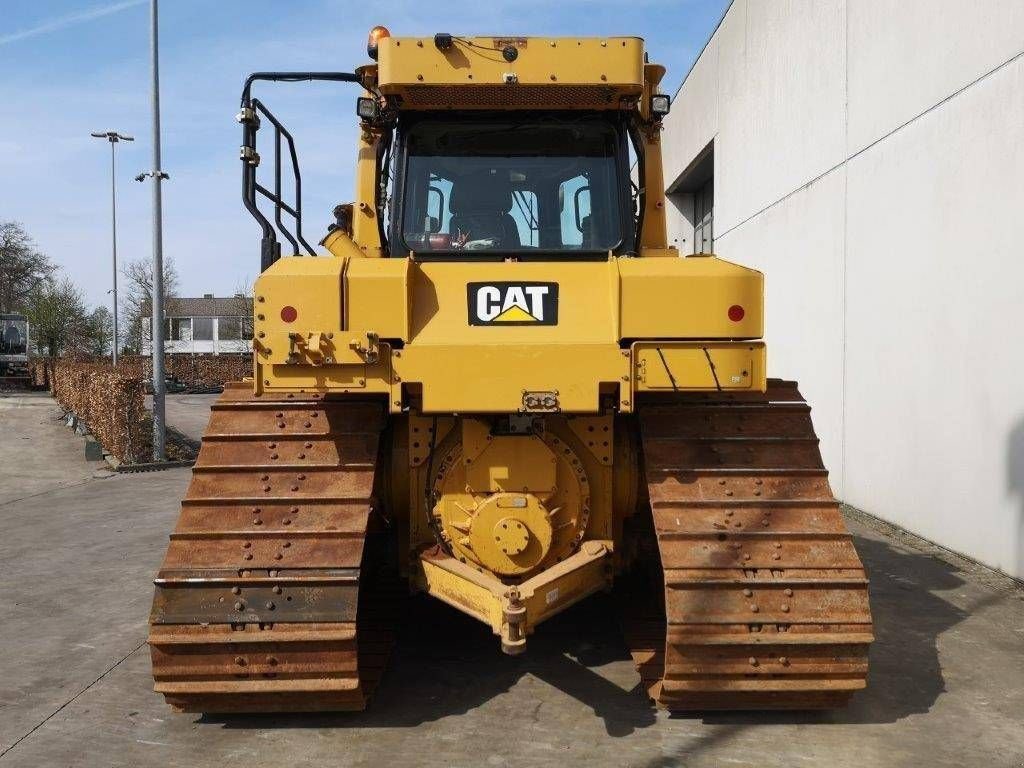 Bulldozer des Typs Caterpillar D6T LGP, Gebrauchtmaschine in Antwerpen (Bild 8)