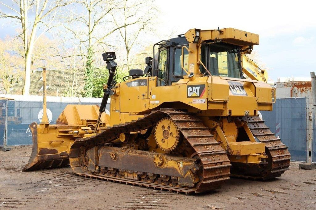 Bulldozer типа Caterpillar D6T LGP, Gebrauchtmaschine в Antwerpen (Фотография 5)