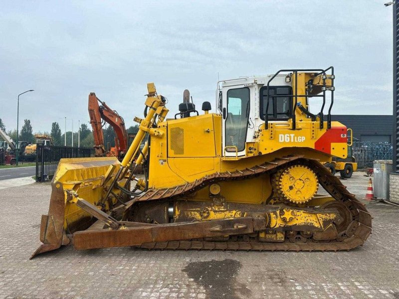 Bulldozer typu Caterpillar D6T LGP, Gebrauchtmaschine w Antwerpen (Zdjęcie 1)