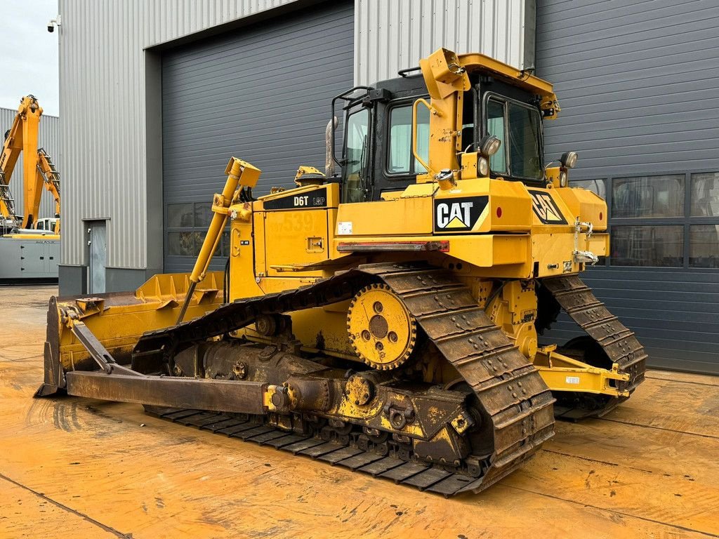 Bulldozer от тип Caterpillar D6T LGP, Gebrauchtmaschine в Velddriel (Снимка 3)