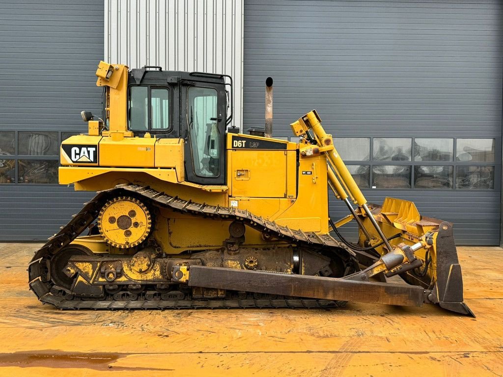 Bulldozer des Typs Caterpillar D6T LGP, Gebrauchtmaschine in Velddriel (Bild 5)