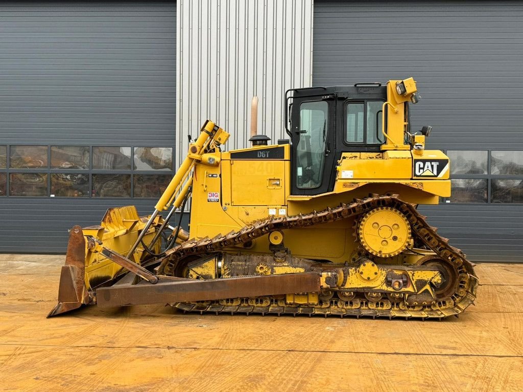 Bulldozer des Typs Caterpillar D6T LGP, Gebrauchtmaschine in Velddriel (Bild 1)