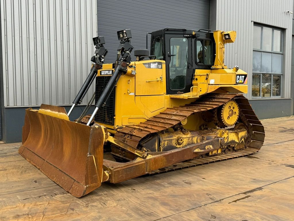 Bulldozer del tipo Caterpillar D6T LGP, Gebrauchtmaschine In Velddriel (Immagine 2)