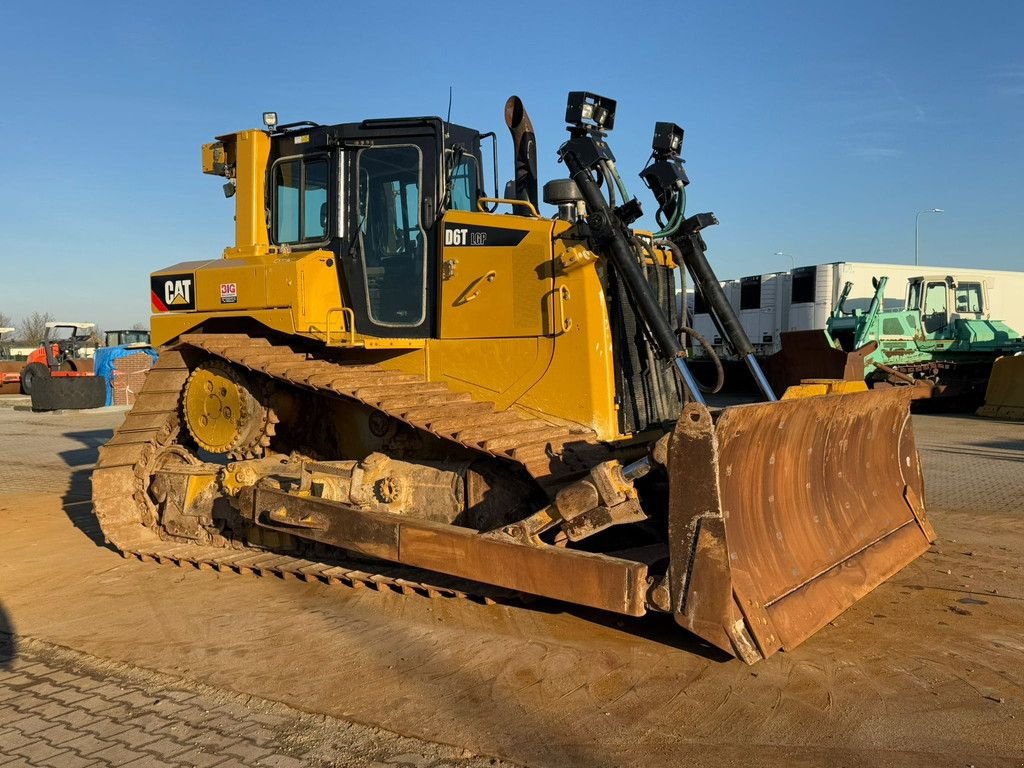 Bulldozer des Typs Caterpillar D6T LGP, Gebrauchtmaschine in Velddriel (Bild 7)