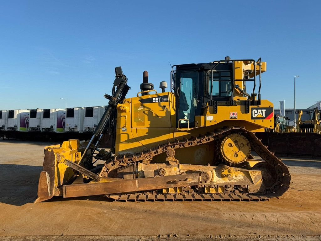 Bulldozer des Typs Caterpillar D6T LGP, Gebrauchtmaschine in Velddriel (Bild 1)