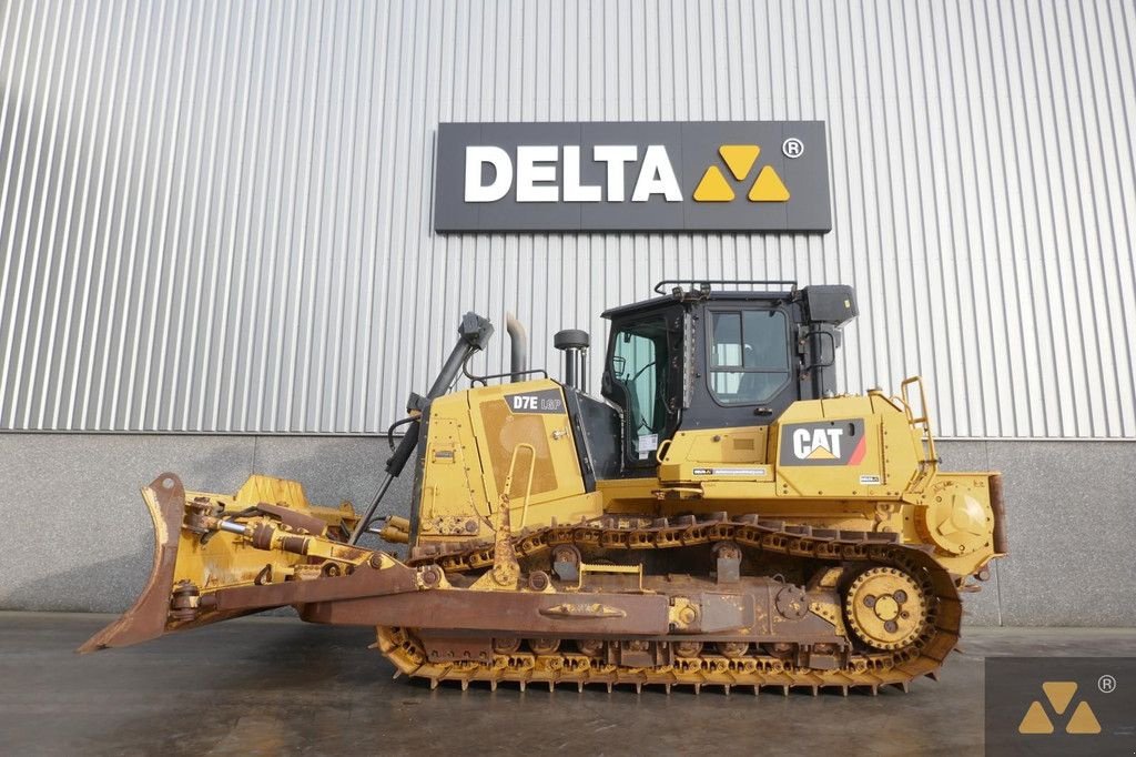 Bulldozer Türe ait Caterpillar D7E LGP, Gebrauchtmaschine içinde Zevenbergen (resim 1)