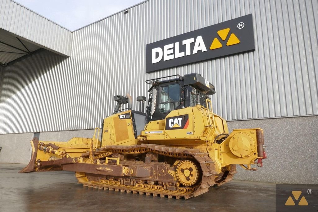 Bulldozer van het type Caterpillar D7E LGP, Gebrauchtmaschine in Zevenbergen (Foto 10)