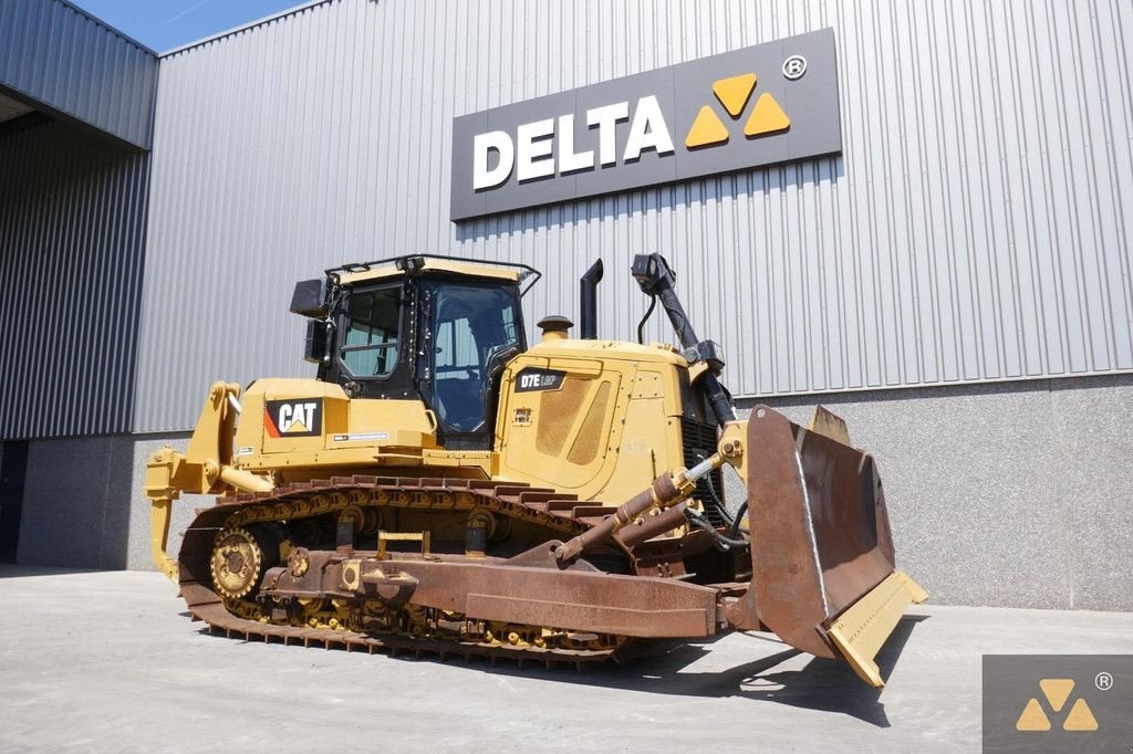 Bulldozer Türe ait Caterpillar D7E LGP, Gebrauchtmaschine içinde Zevenbergen (resim 3)