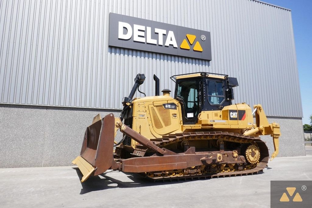 Bulldozer типа Caterpillar D7E LGP, Gebrauchtmaschine в Zevenbergen (Фотография 4)