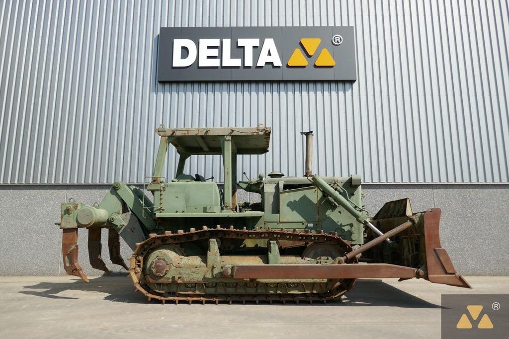 Bulldozer del tipo Caterpillar D7F Ex-army, Gebrauchtmaschine In Zevenbergen (Immagine 2)