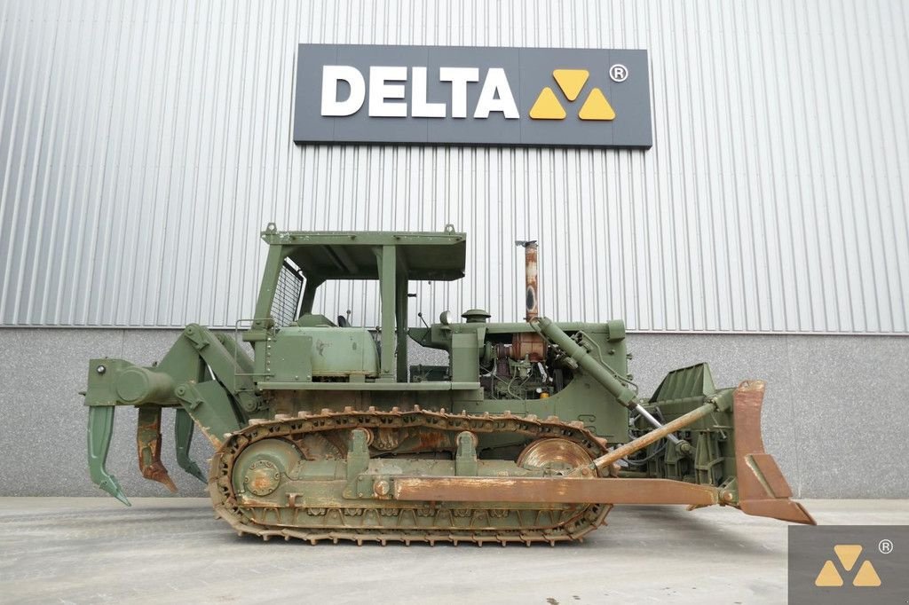 Bulldozer des Typs Caterpillar D7F Ex-army, Gebrauchtmaschine in Zevenbergen (Bild 2)