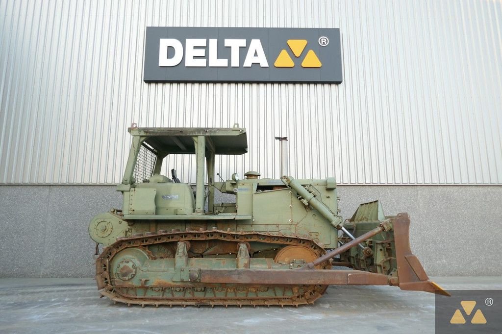 Bulldozer du type Caterpillar D7F Ex-army, Gebrauchtmaschine en Zevenbergen (Photo 2)