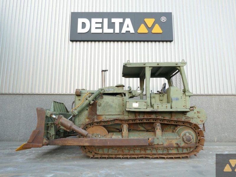 Bulldozer of the type Caterpillar D7F Ex-army, Gebrauchtmaschine in Zevenbergen (Picture 1)