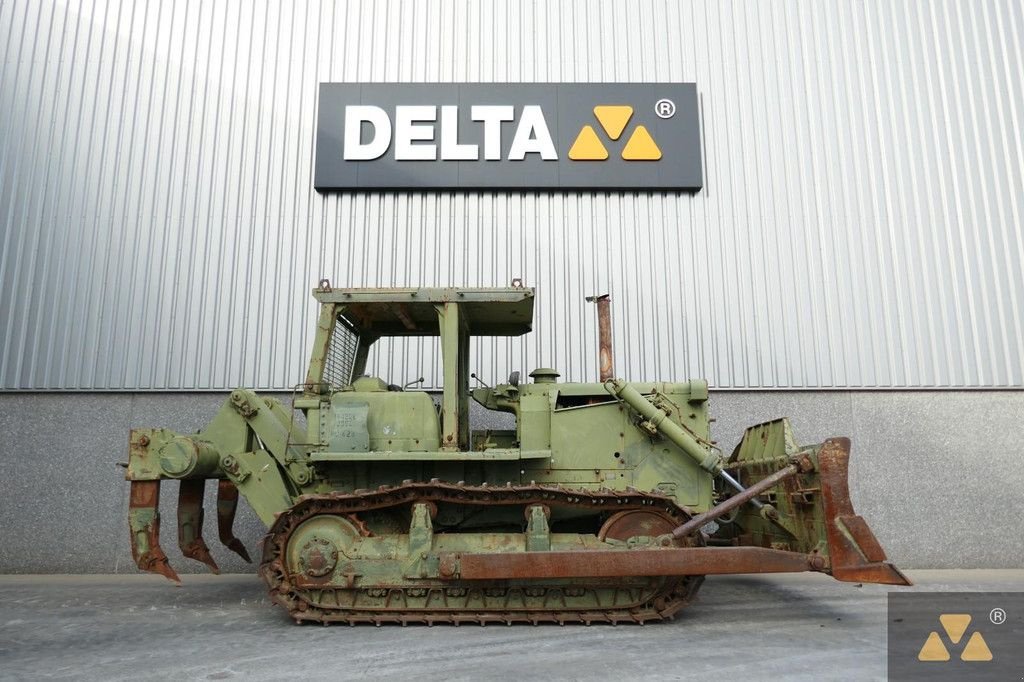 Bulldozer za tip Caterpillar D7F Ex-army, Gebrauchtmaschine u Zevenbergen (Slika 2)