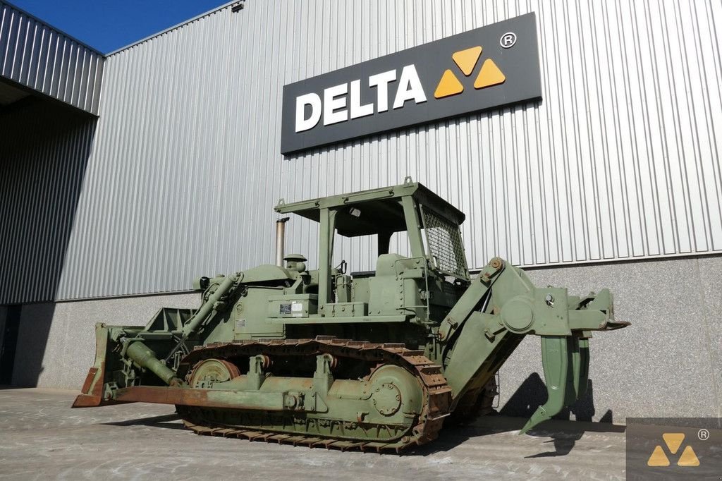 Bulldozer du type Caterpillar D7F Ex-army, Gebrauchtmaschine en Zevenbergen (Photo 9)